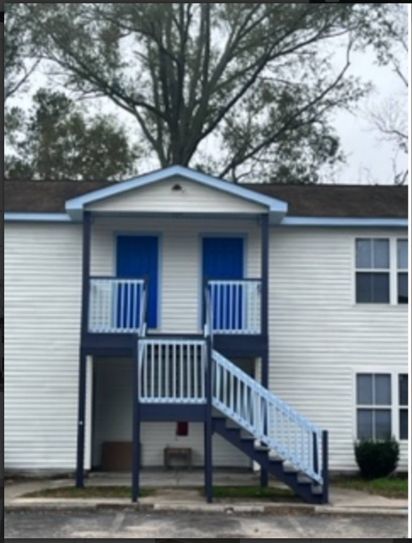 Apartment for rent at 6951 S Kenwood Dr, Charleston, SC 29406