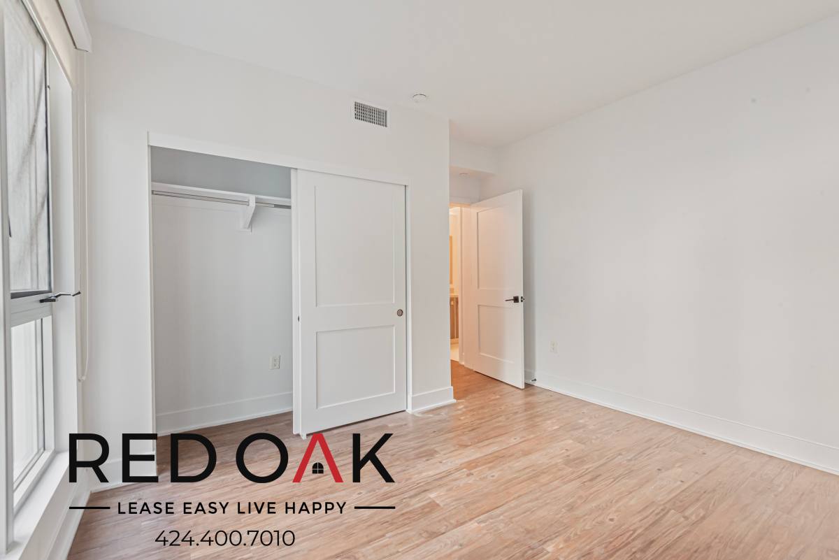 Condo for rent at 1168 S Barrington Ave #510, Los Angeles, CA 90049