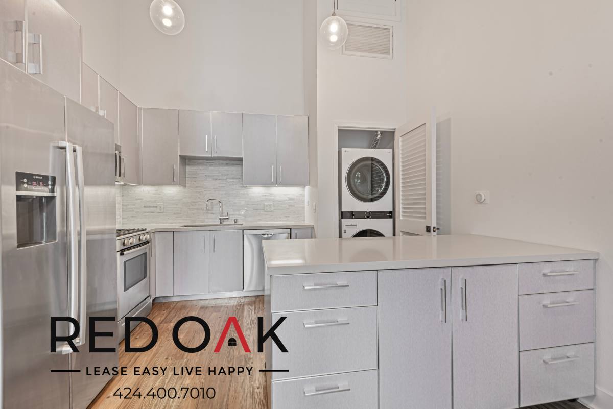 Condo for rent at 1168 S Barrington Ave #510, Los Angeles, CA 90049