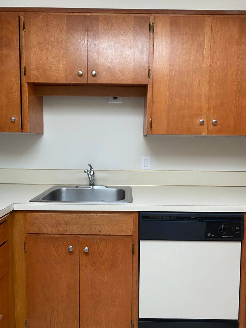 Apartment for rent at 1900 SW Roxbury Ave, Portland, OR 97225
