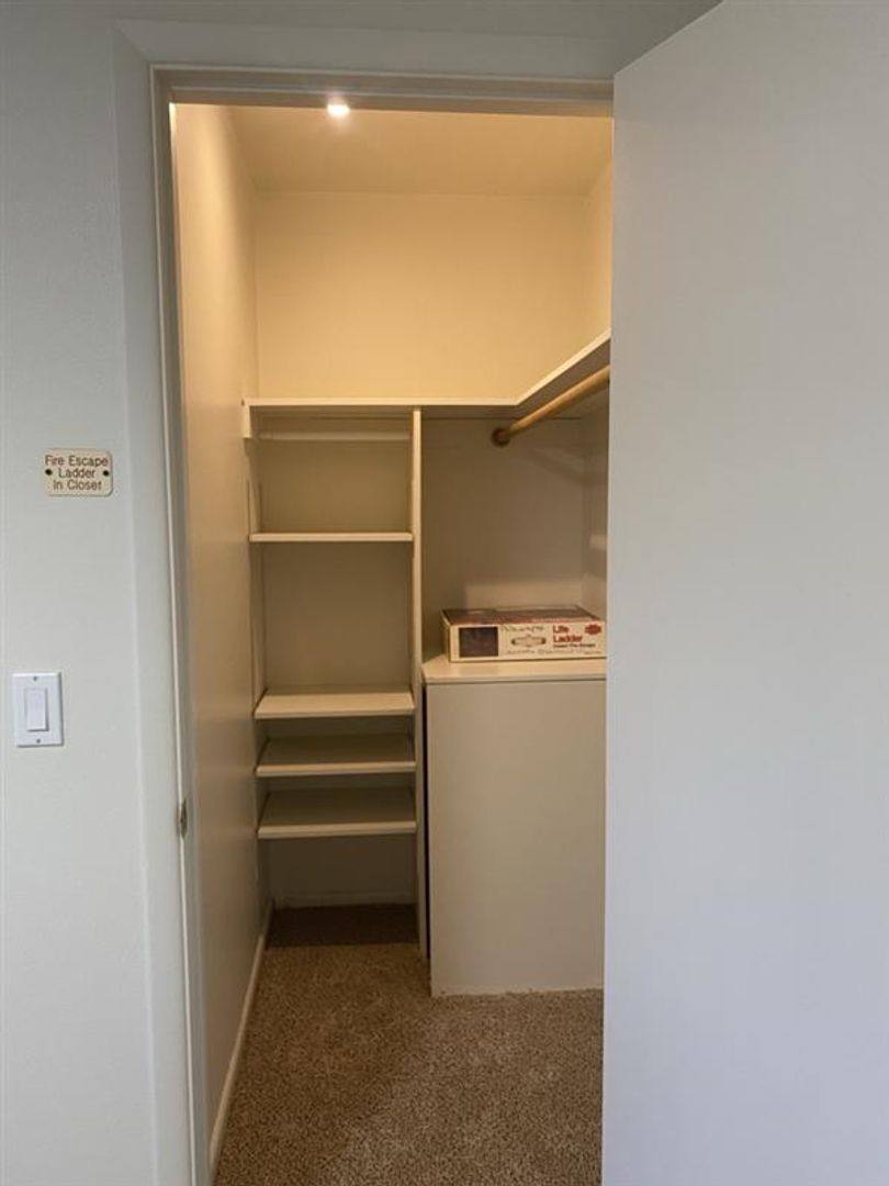 Apartment for rent at 1900 SW Roxbury Ave, Portland, OR 97225