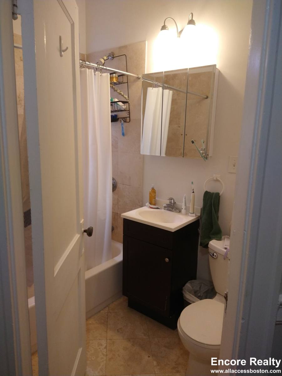 Apartment for rent at 1193 Commonwealth Ave #14, Allston, MA 02134