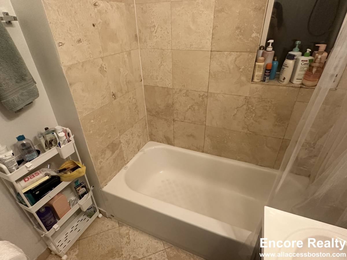 Apartment for rent at 1193 Commonwealth Ave #14, Allston, MA 02134