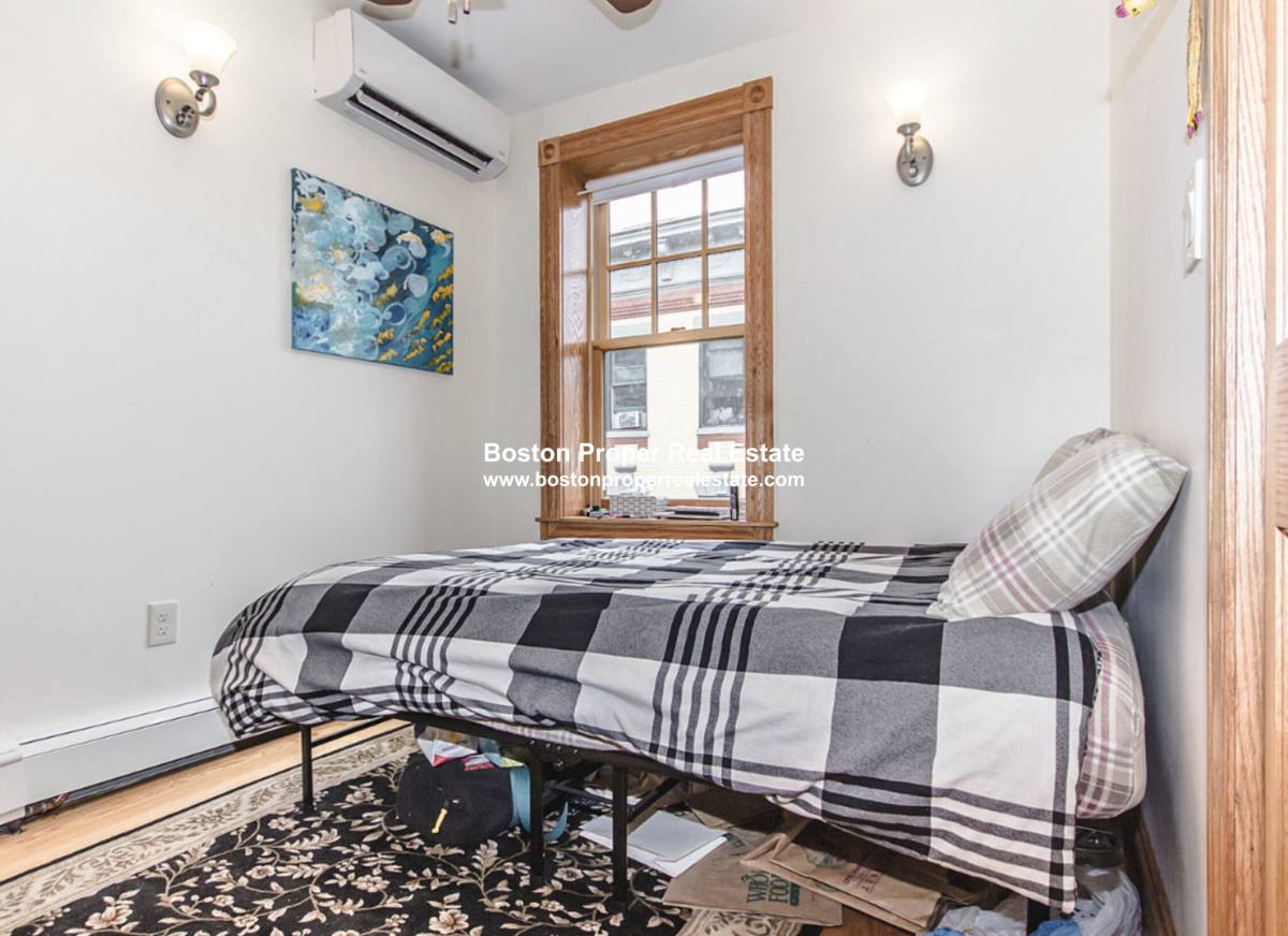 Apartment for rent at 16 S Russell #4, Boston, MA 02114