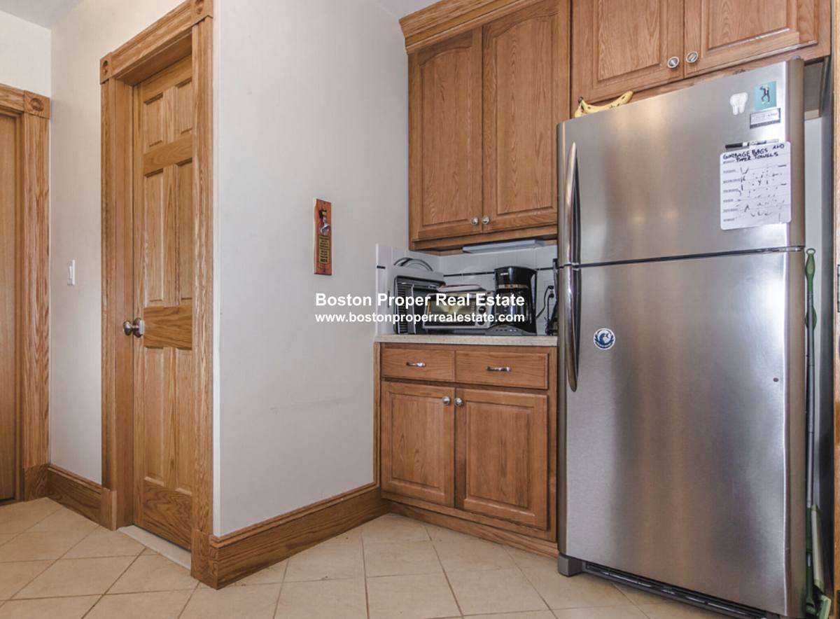 Apartment for rent at 16 S Russell #4, Boston, MA 02114