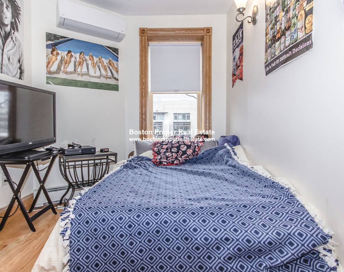 Apartment for rent at 16 S Russell #4, Boston, MA 02114