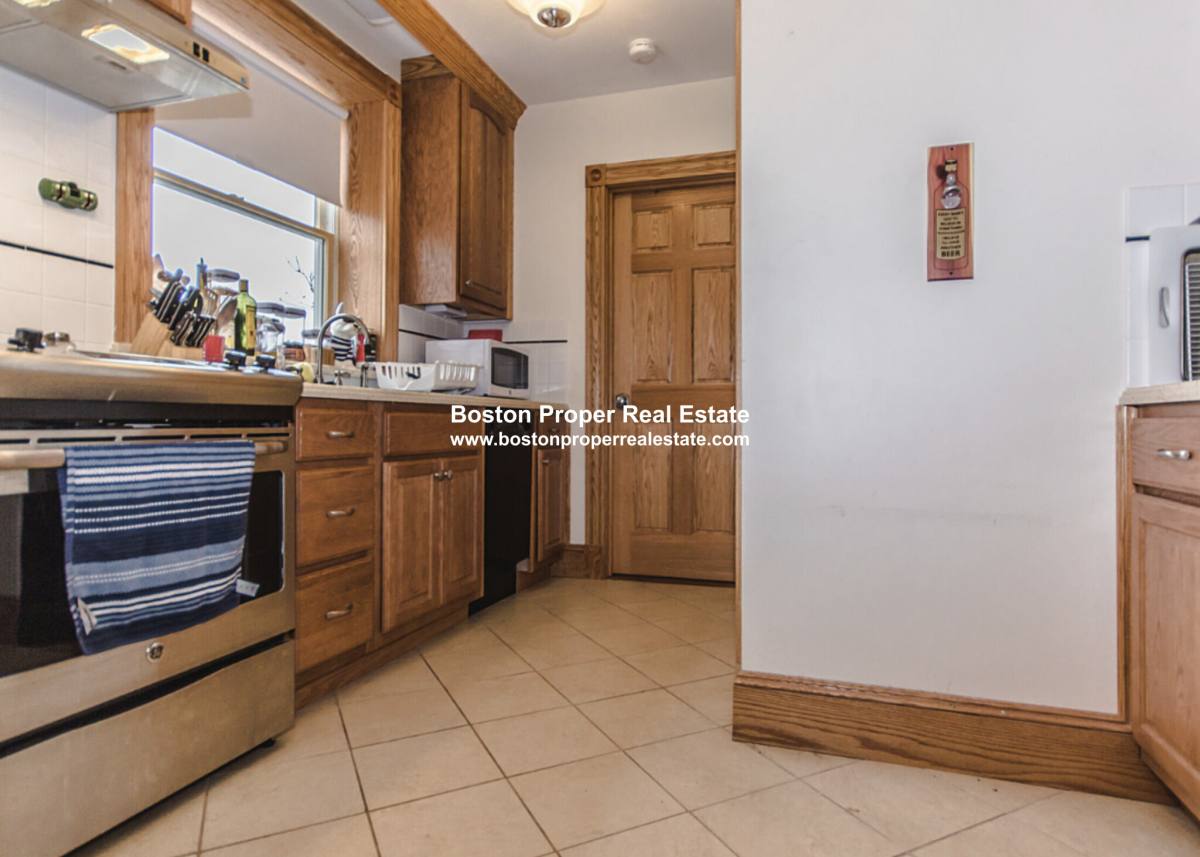 Apartment for rent at 16 S Russell #4, Boston, MA 02114