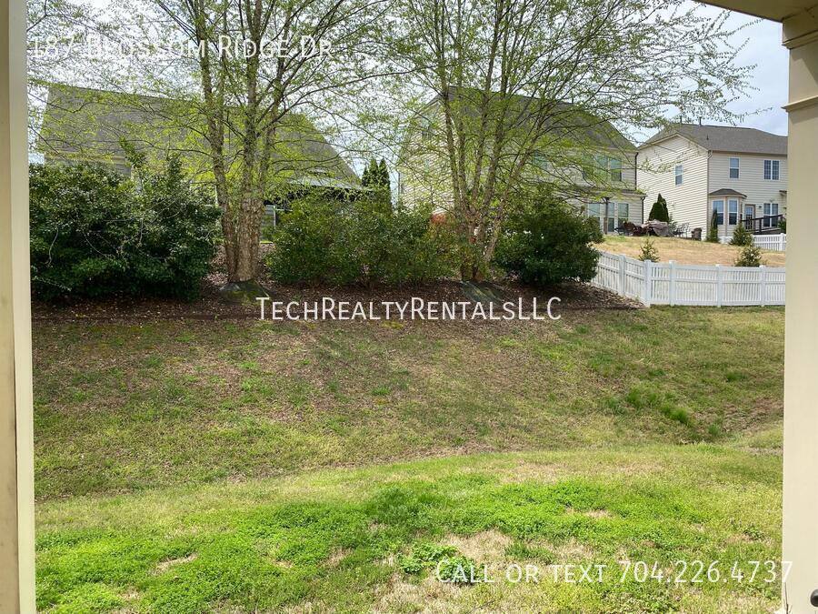 House for rent at 187 Blossom Ridge Dr, Mooresville, NC 28117