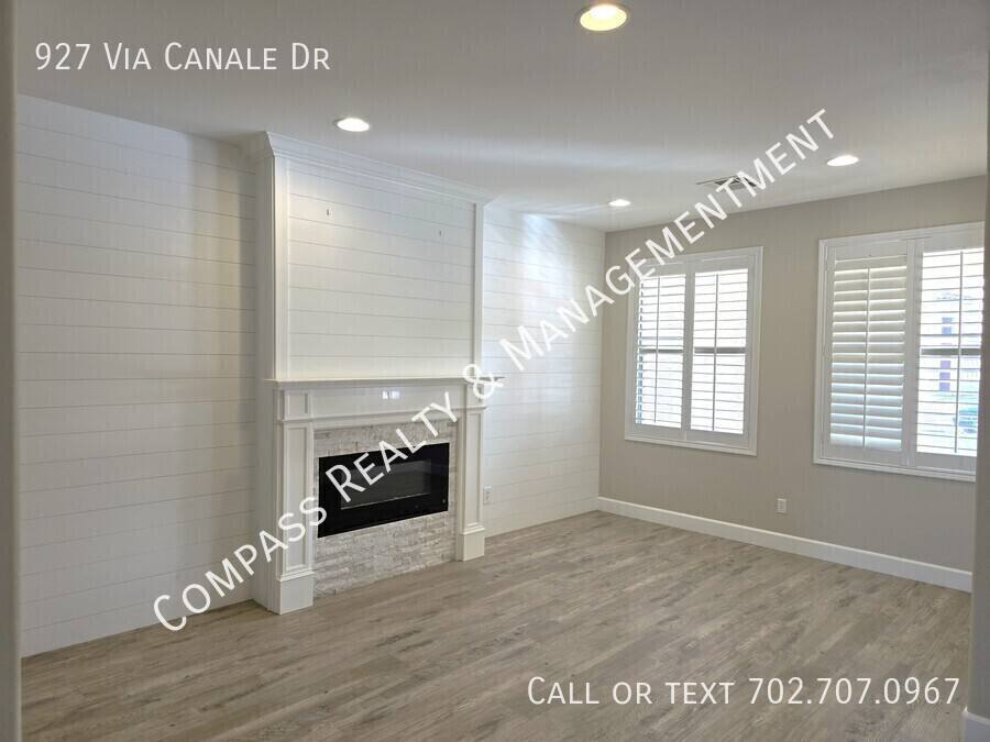 House for rent at 927 Via Canale Dr, Henderson, NV 89011