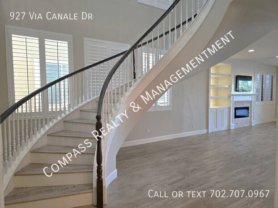 House for rent at 927 Via Canale Dr, Henderson, NV 89011