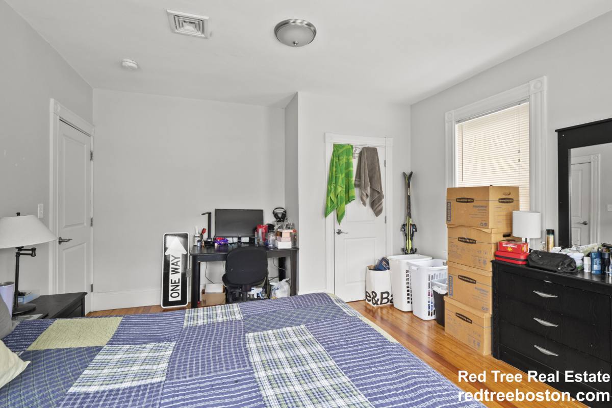 Apartment for rent at 139 Adams St #3, Waltham, MA 02453