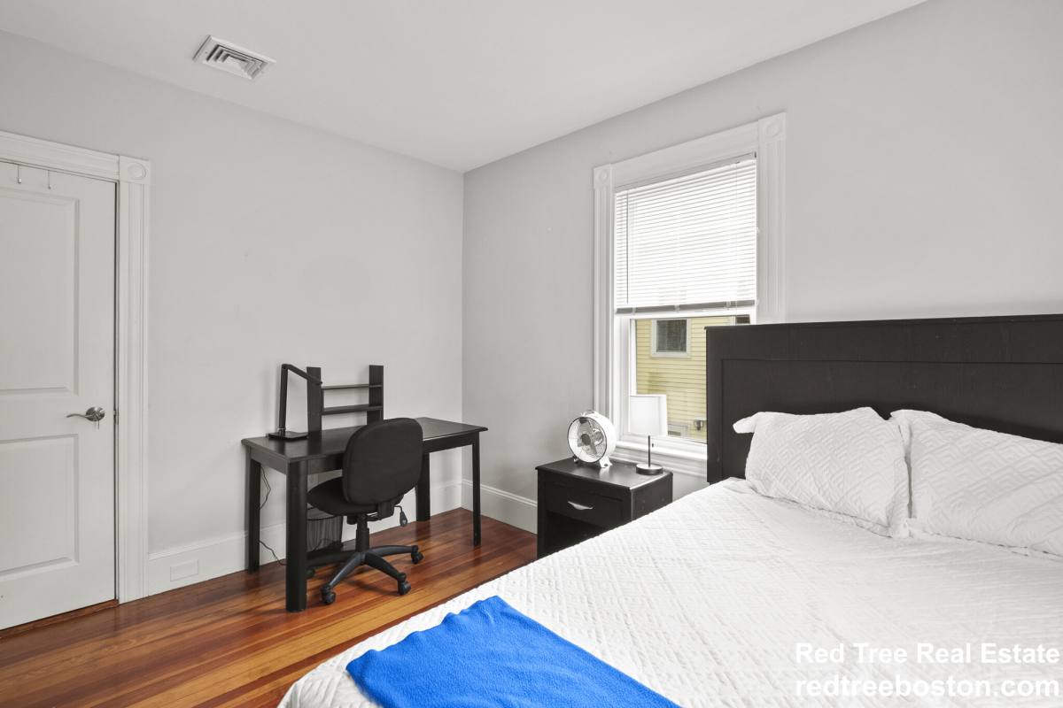 Apartment for rent at 139 Adams St #3, Waltham, MA 02453