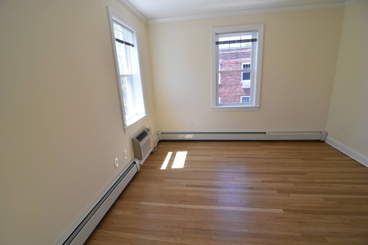 Apartment for rent at 37 Auburn St #3, Brookline, MA 02446