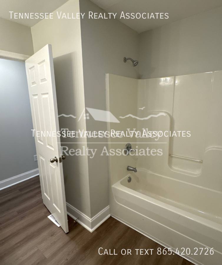 Apartment for rent at 4200 McCalla Ave #2, Knoxville, TN 37914