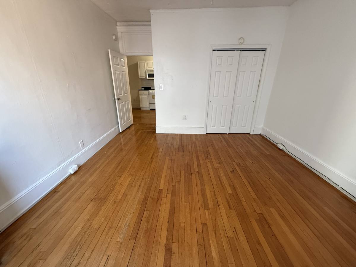 Apartment for rent at 26 Hemenway #27A, Boston, MA 02115