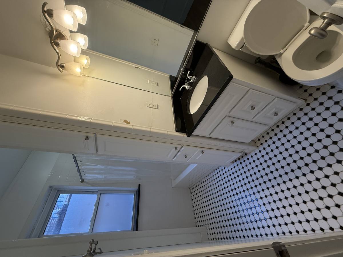 Apartment for rent at 26 Hemenway #27A, Boston, MA 02115