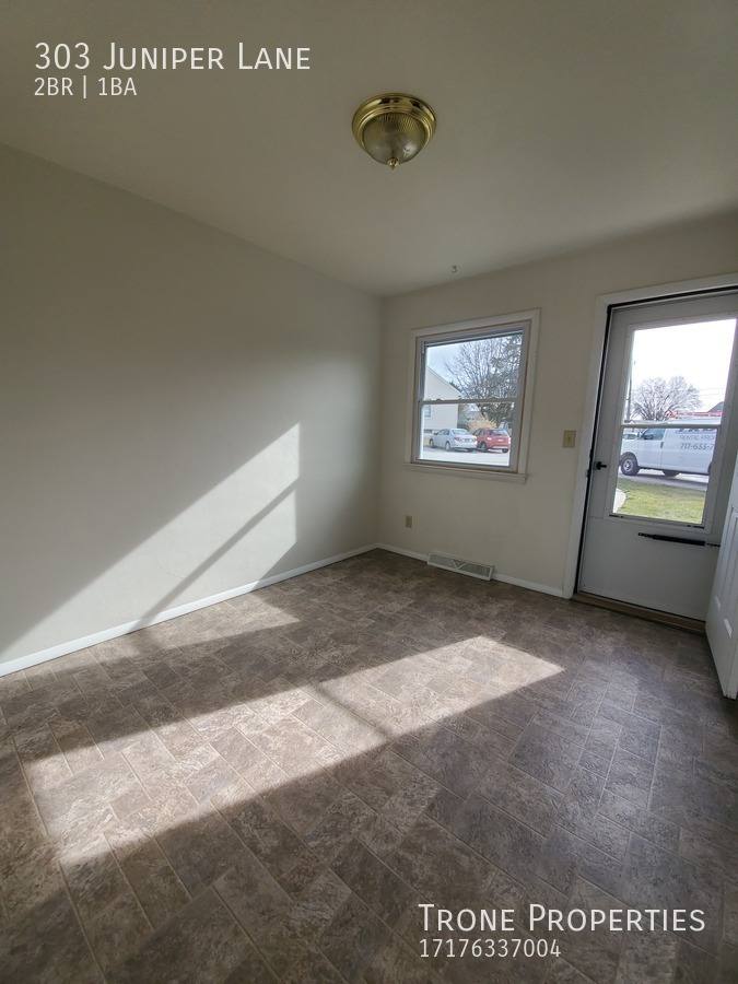 Townhouse for rent at 303 Juniper Lane, Hanover, PA 17331