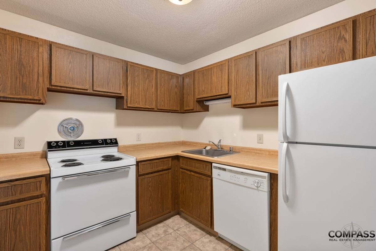 Apartment for rent at 2214 Peters Dr, Eau Claire, WI 54703