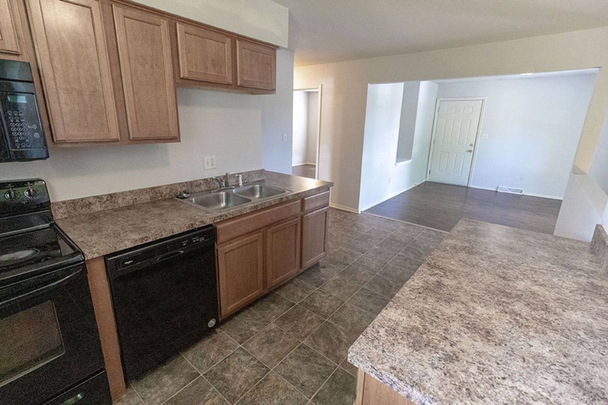 House for rent at 1015 W Ash St, Columbia, MO 65203