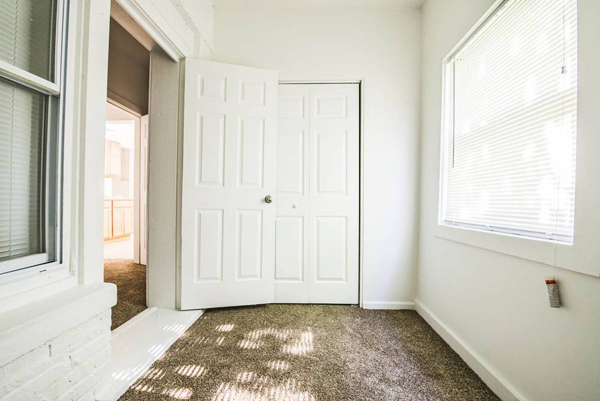 Apartment for rent at 7135 S Blackstone, Chicago, IL 60619