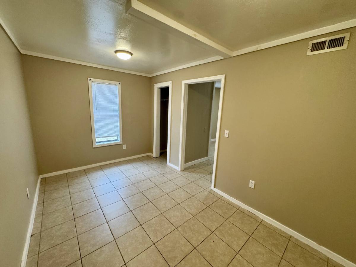 House for rent at 709 Melody Lane, Dothan, AL 36301