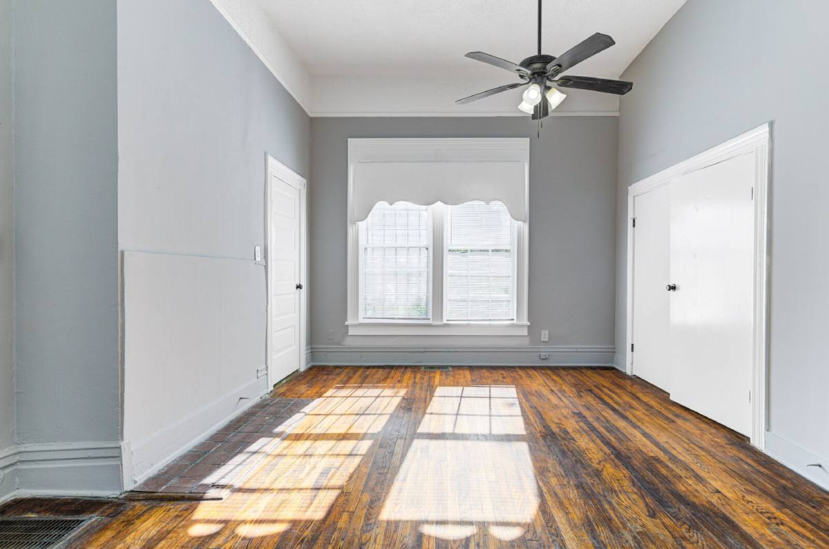 Townhouse for rent at 1639 Southern Ave #101, Memphis, TN 38114