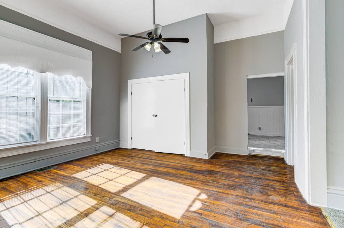 Townhouse for rent at 1639 Southern Ave #101, Memphis, TN 38114