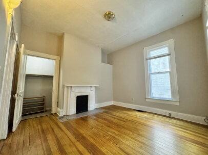 Apartment for rent at 361 S Broadway Park #2, Lexington, KY 40504