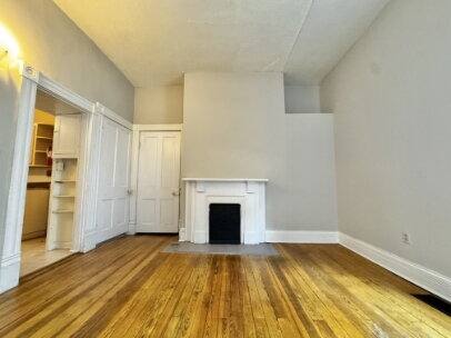 Apartment for rent at 361 S Broadway Park #2, Lexington, KY 40504