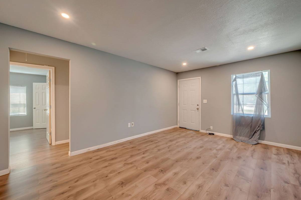 House for rent at 6823 Goforth St, Houston, TX 77021