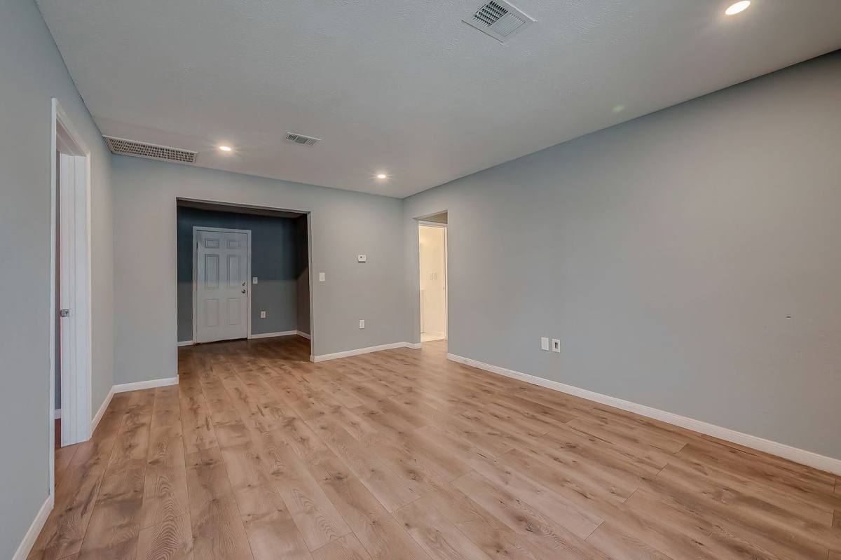 House for rent at 6823 Goforth St, Houston, TX 77021
