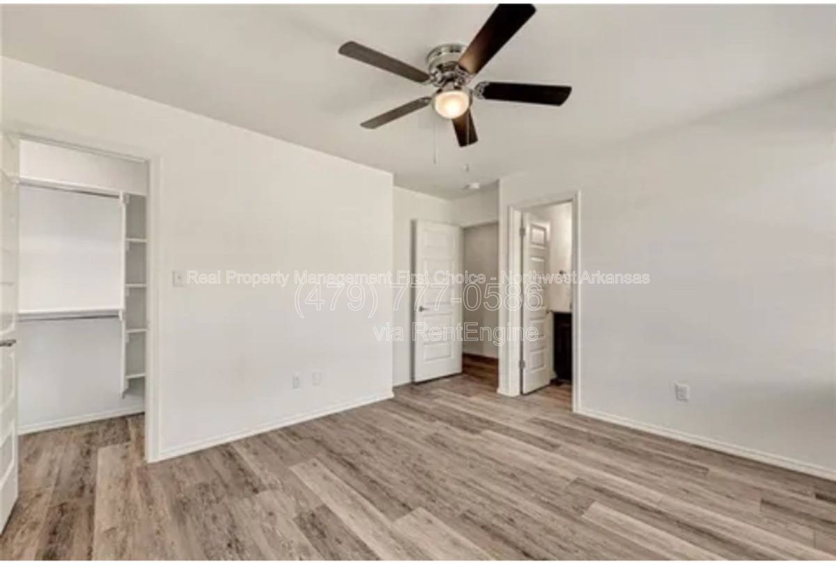 Apartment for rent at 917 S Amarillo Ave #1, Fayetteville, AR 72704