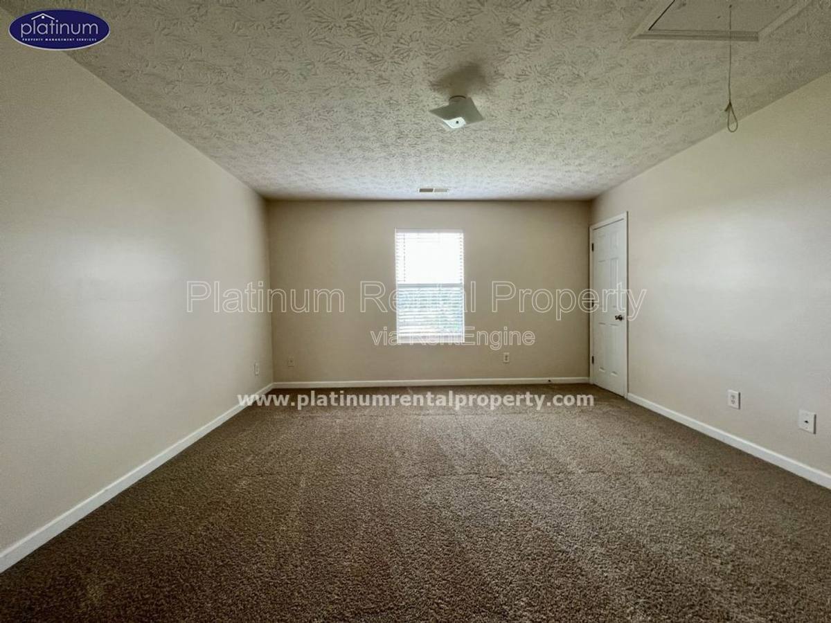 Townhouse for rent at 5687 Windfall Lane, Lithonia, GA 30058