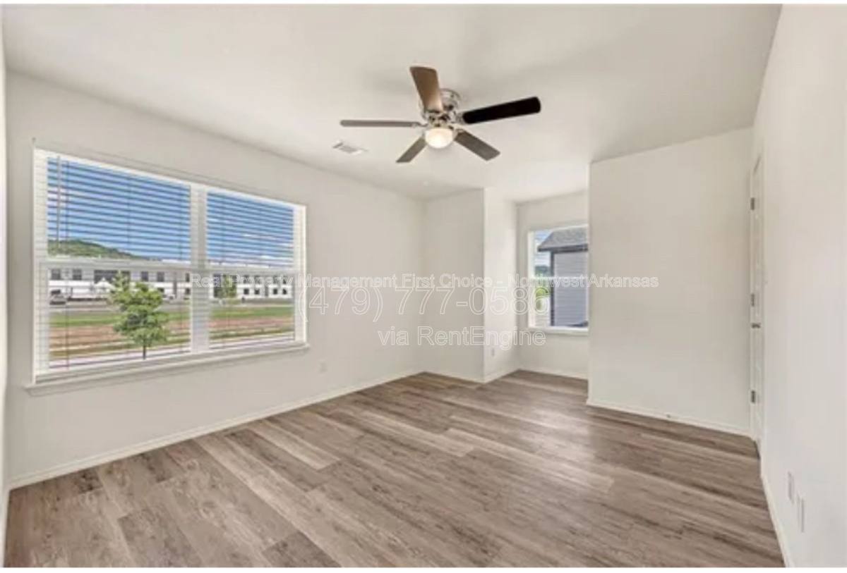 Apartment for rent at 820 S Benchmark Lane #2, Fayetteville, AR 72704