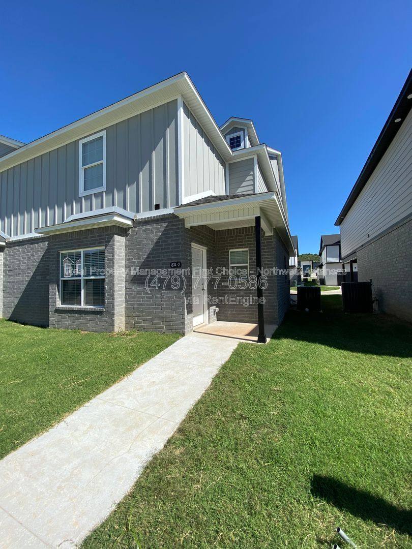 Apartment for rent at 798 S Benchmark Lane #2, Fayetteville, AR 72704