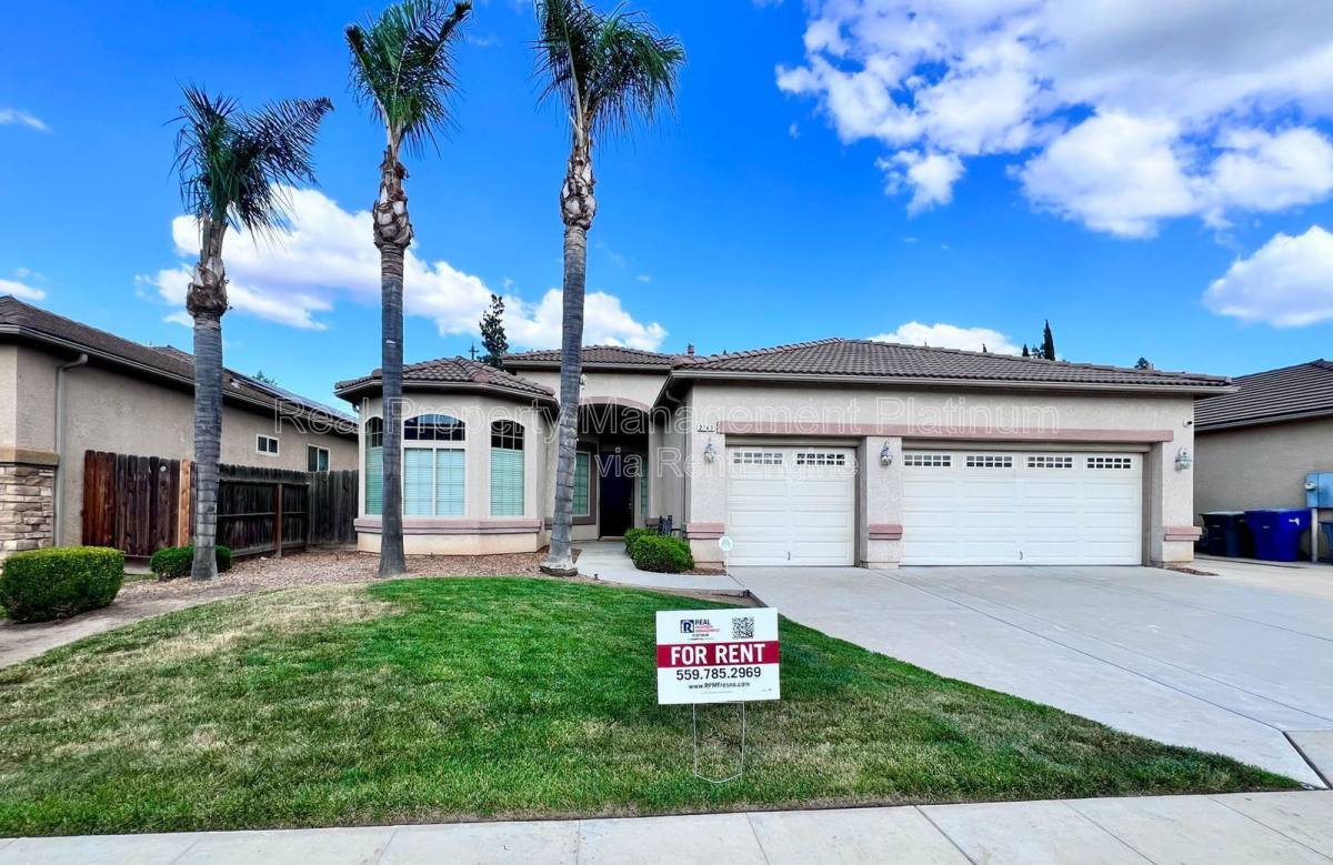 House for rent at 2143 S Shirley Ave, Fresno, CA 93727