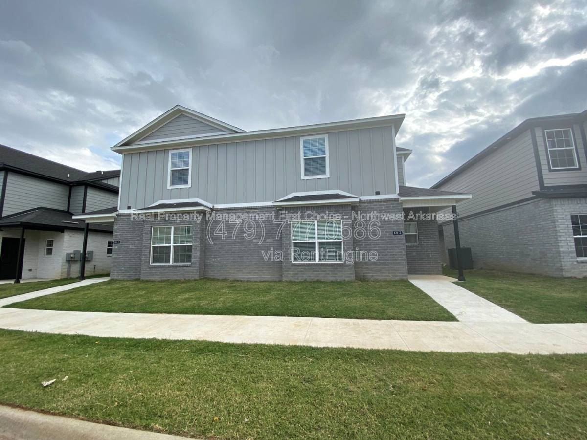 Apartment for rent at 929 S Amarillo Ave #929 1, Fayetteville, AR 72704