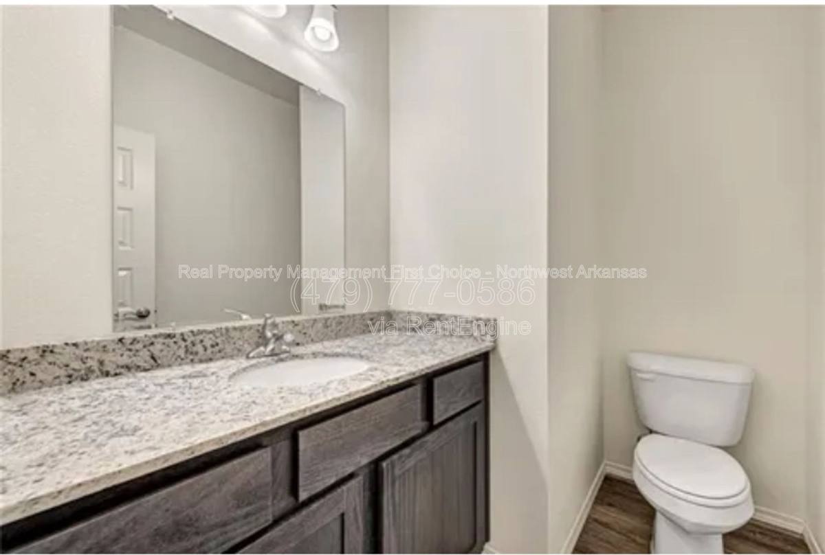 Apartment for rent at 998 S Benchmark Lane #998 1, Fayetteville, AR 72704