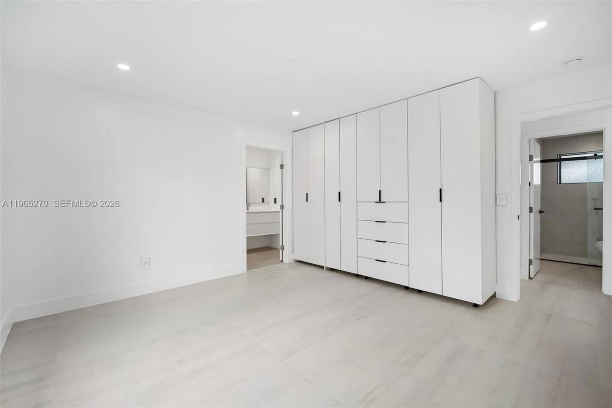 House for rent at 3668 SW 26th St, Miami, FL 33133