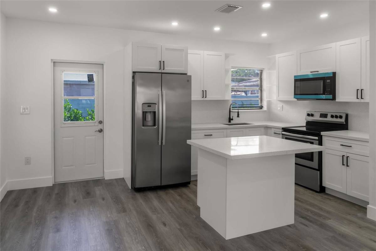 2724 SW 34th Court #2, Fort Lauderdale, FL 33312 - Apartment For Rent - Image 5