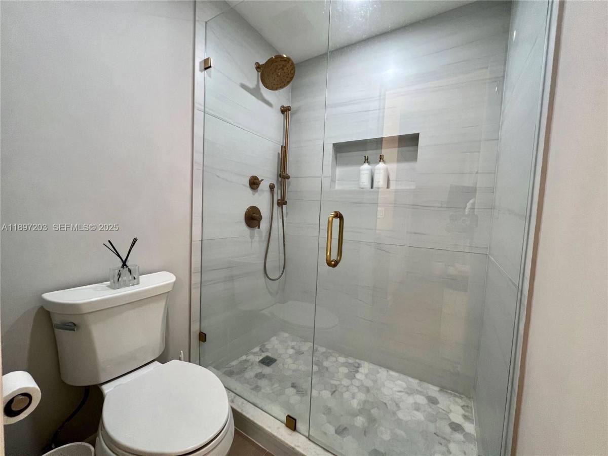 House for rent at 3220 W Trade Ave, Miami, FL 33133