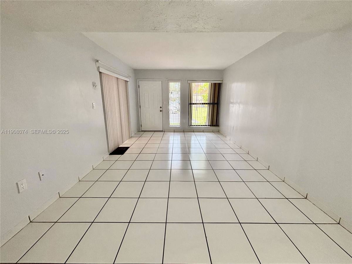 Townhouse for rent at 11820 SW 80th St, Miami, FL 33183