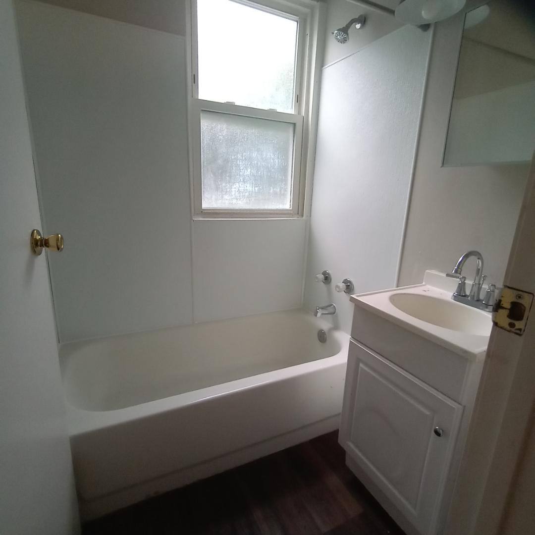 Apartment for rent at 126 Dawes Ave #2, Akron, OH 44302