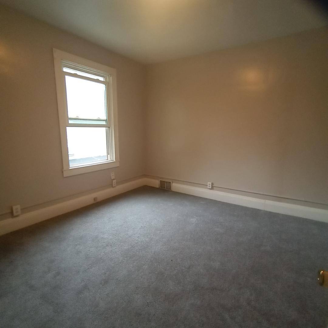 Apartment for rent at 126 Dawes Ave #2, Akron, OH 44302