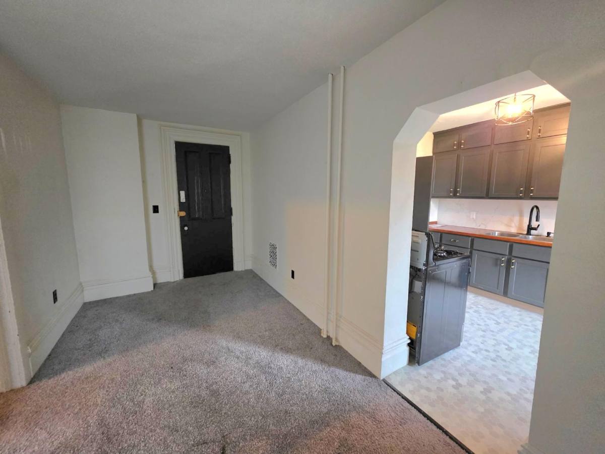Apartment for rent at 127 Dawes Ave #TAILORED Fox-Cozy VI, Akron, OH 44302