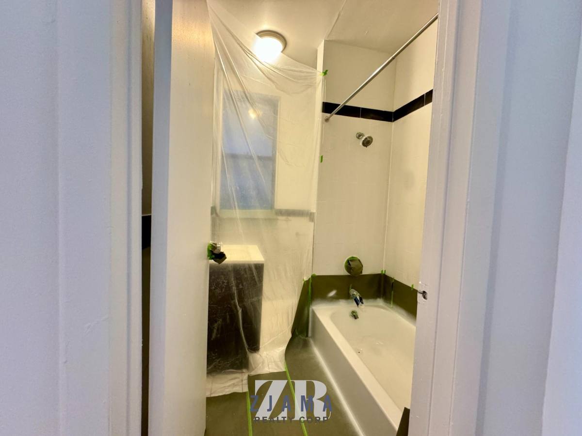 Apartment for rent at 1047 Bedford Ave #B4, Brooklyn, NY 11216