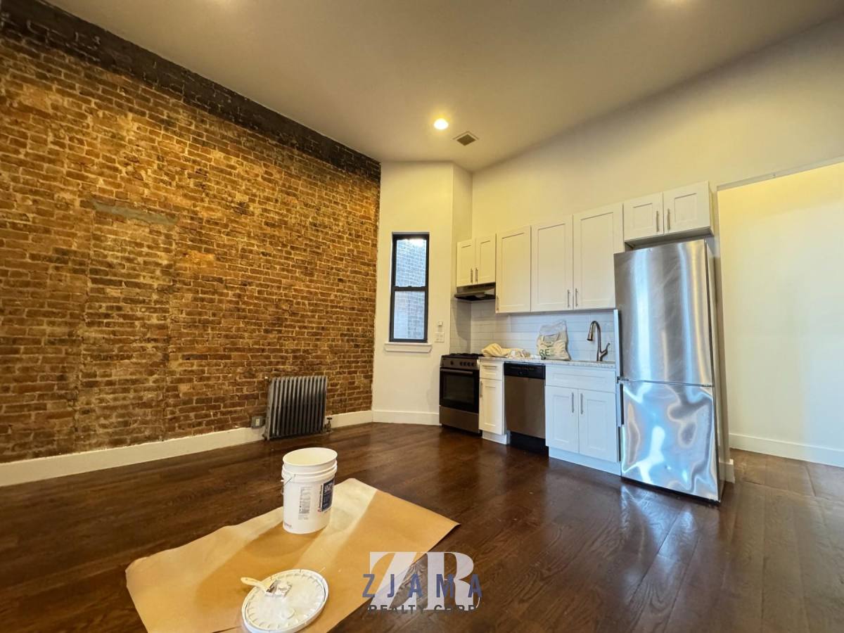 Apartment for rent at 1047 Bedford Ave #C4, Brooklyn, NY 11216
