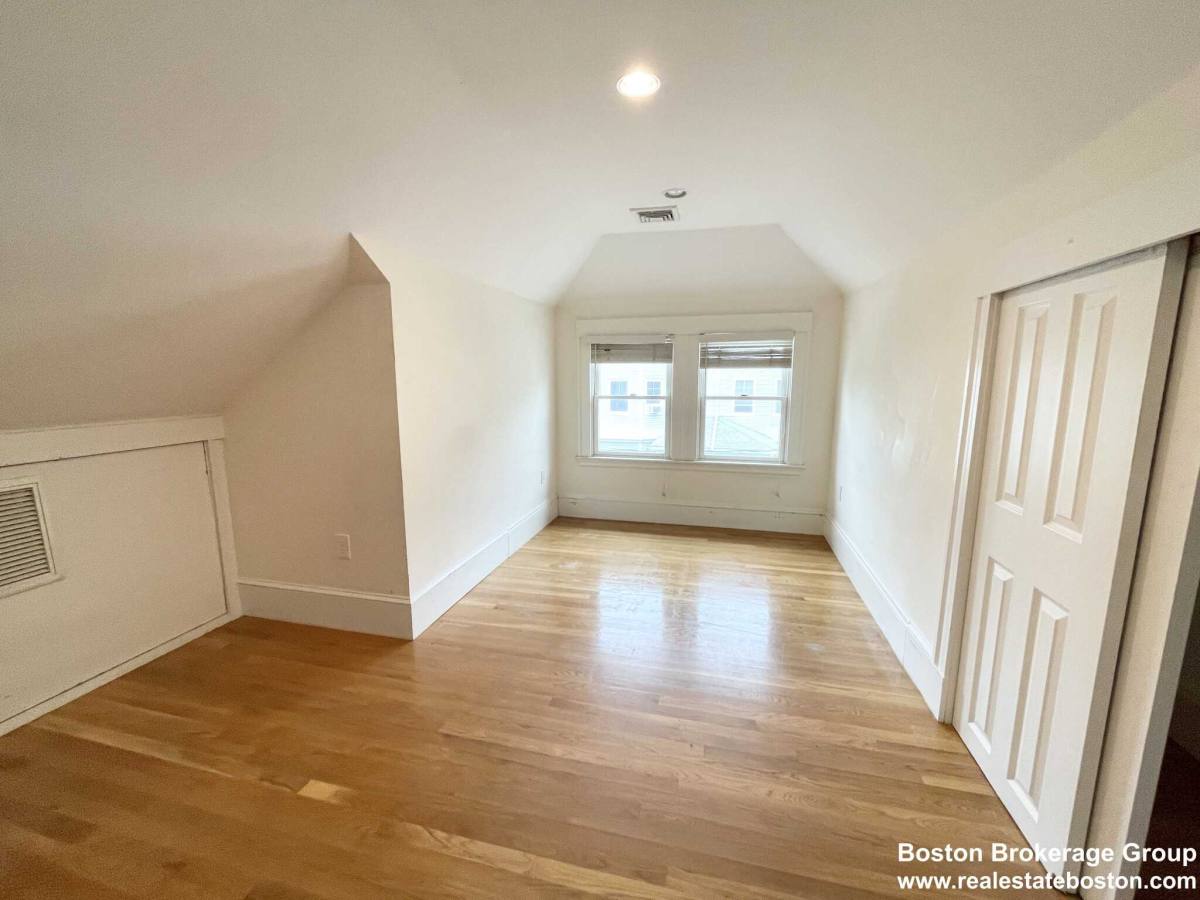Apartment for rent at 19 Sunset St, Roxbury Crossing, MA 02120