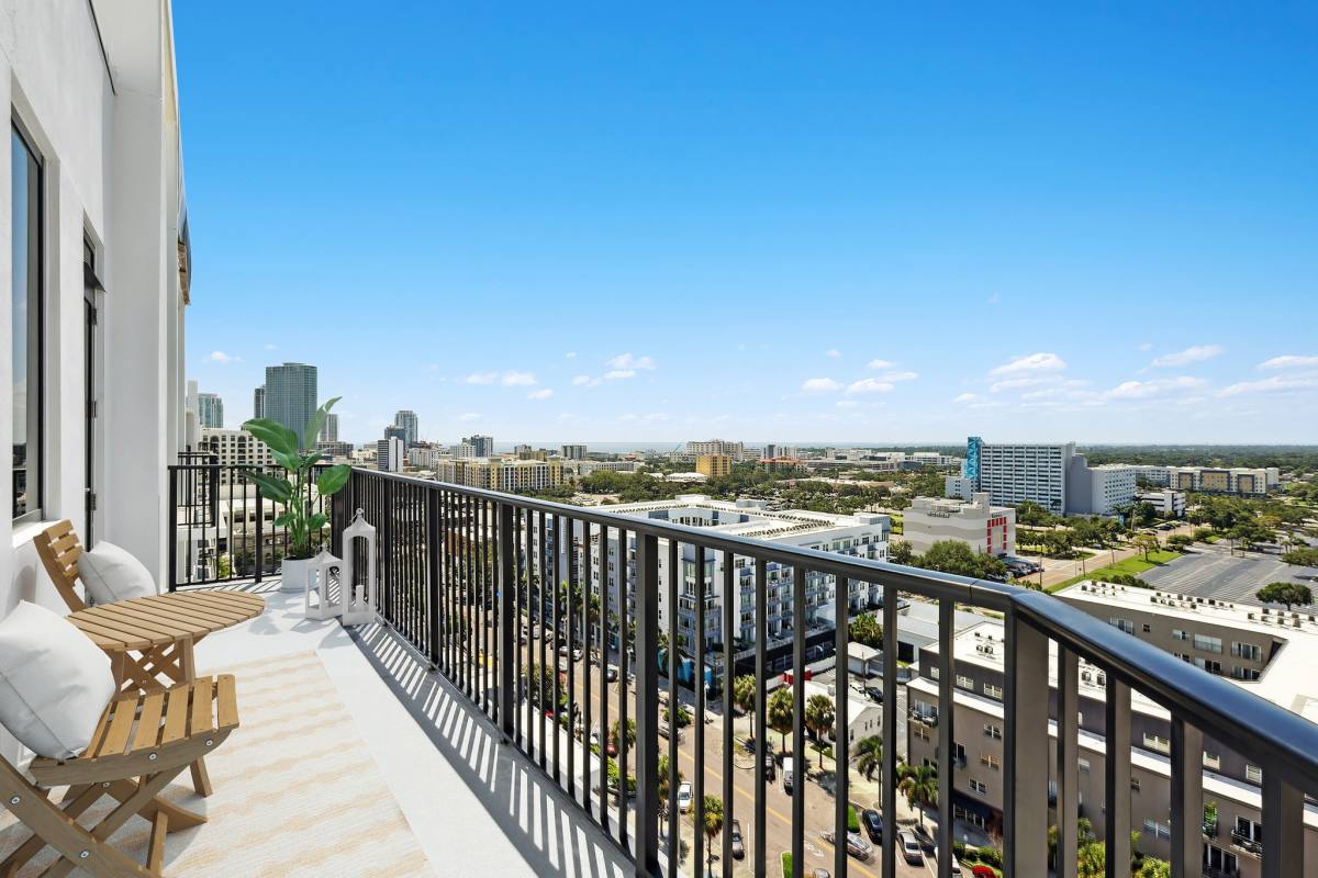 Apartment for rent at 1005 1st Ave N, Saint Petersburg, FL 33705