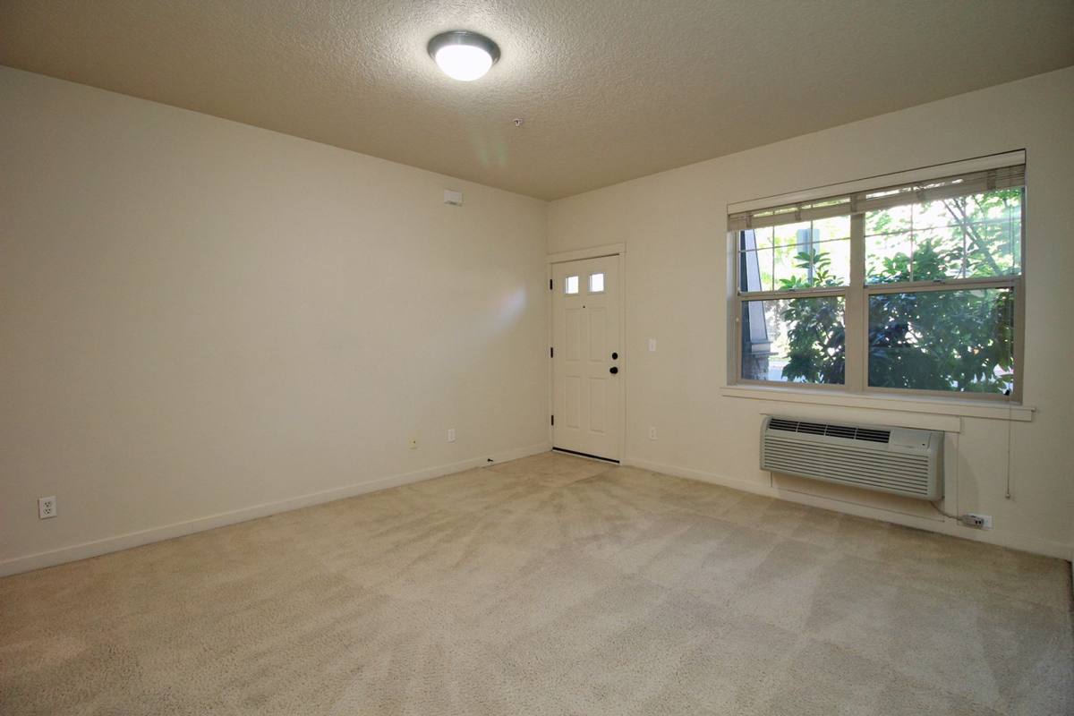 Condo for rent at 690 NE Adwick Dr, Beaverton, OR 97006